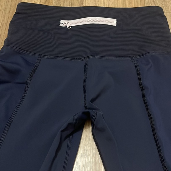 Lululemon Runday Crop Leggings - Picture 8 of 8